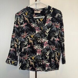 Pyrus Women's Blouse Med Black Floral 100% Silk 3/4 Sleeve V-Neck Tropical